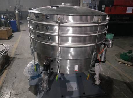 黑龍江七臺(tái)河某棄舊輪胎廠