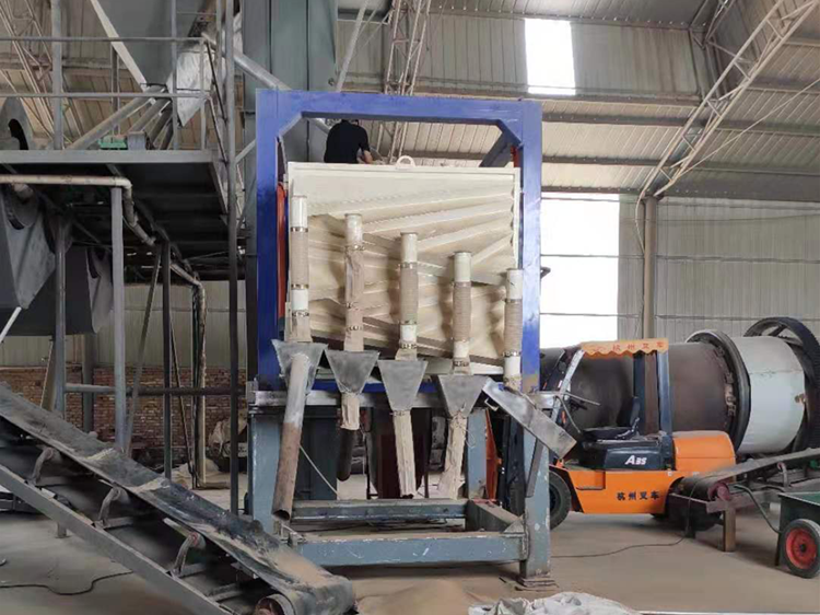 搖擺式振動(dòng)篩有什么特點(diǎn)？