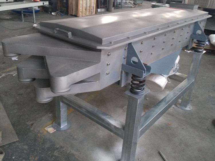 下振式直線振動篩